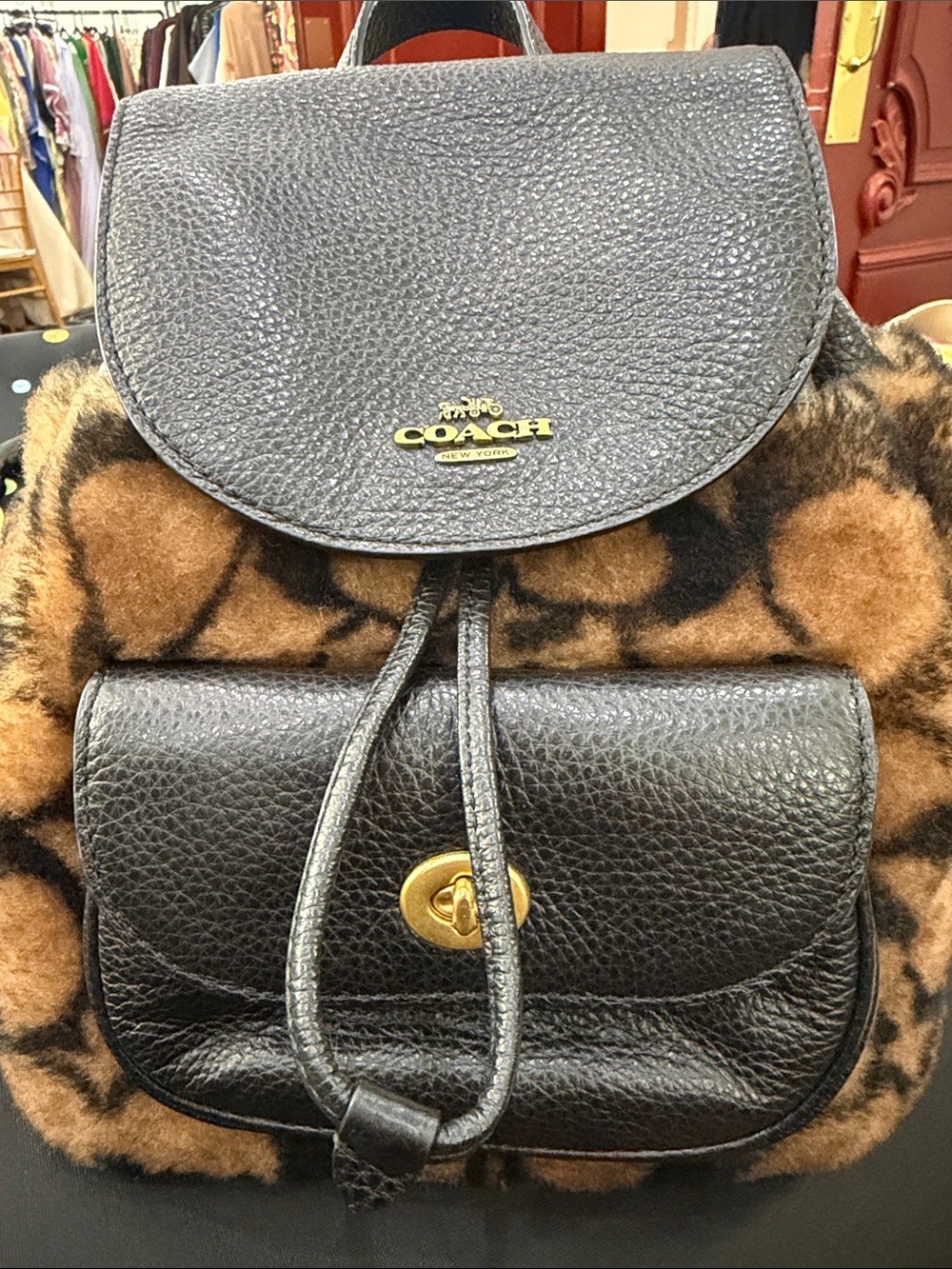 Coach x jlo Black Leather & Brown Shearling Backpack with Turnlock Pocket - Picture 1 of 4